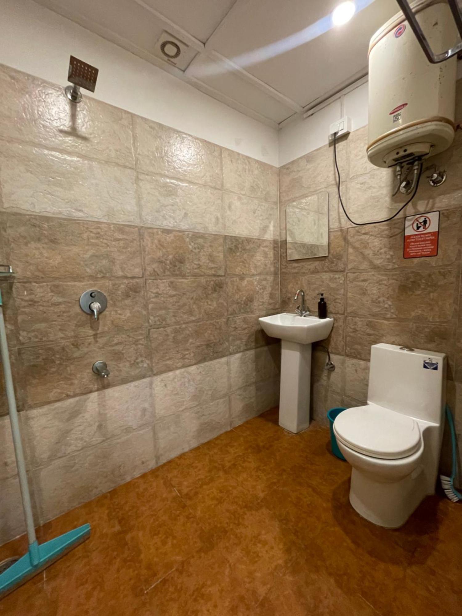 Eevolve Dharamkot - An Eco Hostel McLeod Ganj Ngoại thất bức ảnh