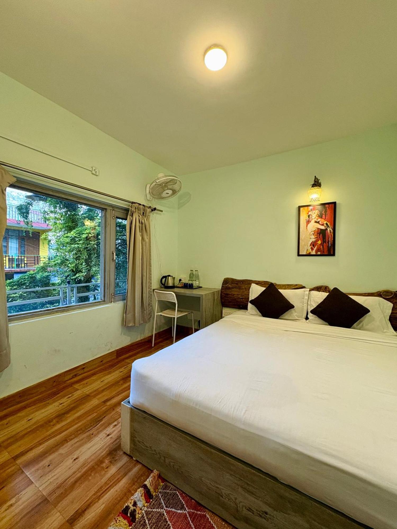 Eevolve Dharamkot - An Eco Hostel McLeod Ganj Ngoại thất bức ảnh