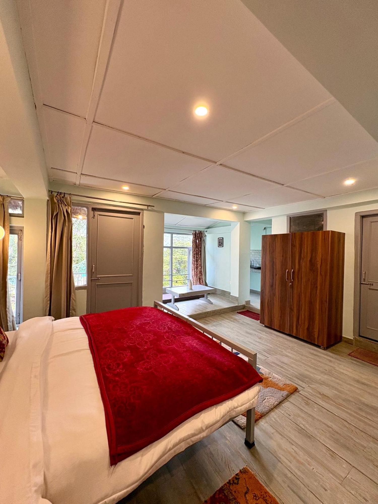 Eevolve Dharamkot - An Eco Hostel McLeod Ganj Ngoại thất bức ảnh