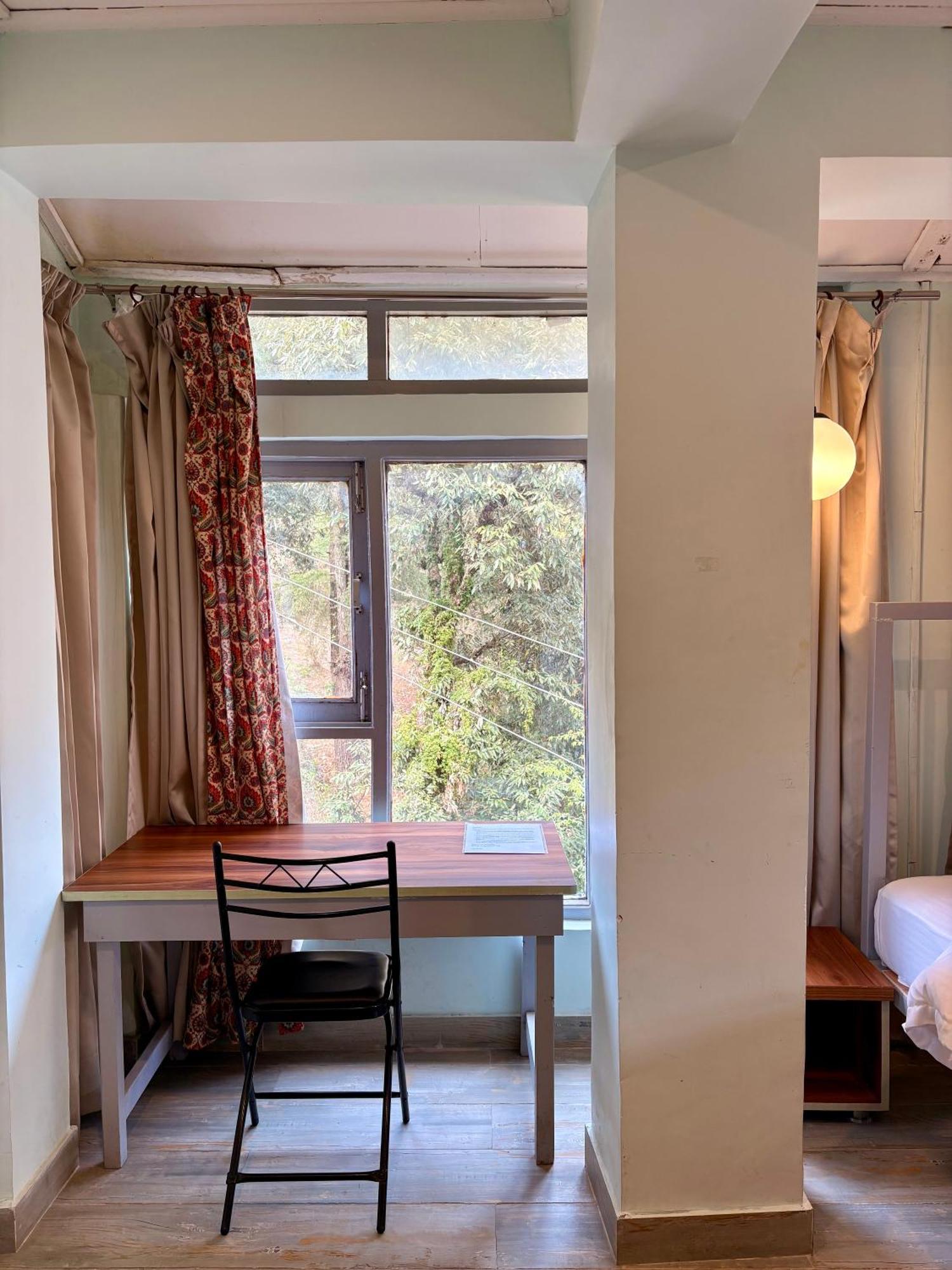 Eevolve Dharamkot - An Eco Hostel McLeod Ganj Ngoại thất bức ảnh